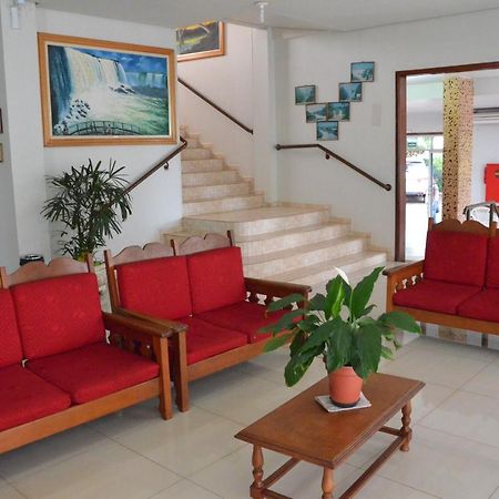 Hotel Novo Tamburi Санта Терезиня ди Итайпу Екстериор снимка